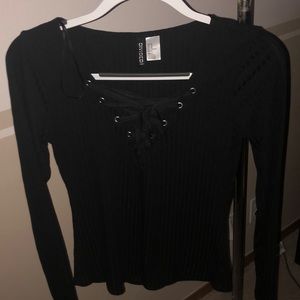 Long sleeve black lace up shirt